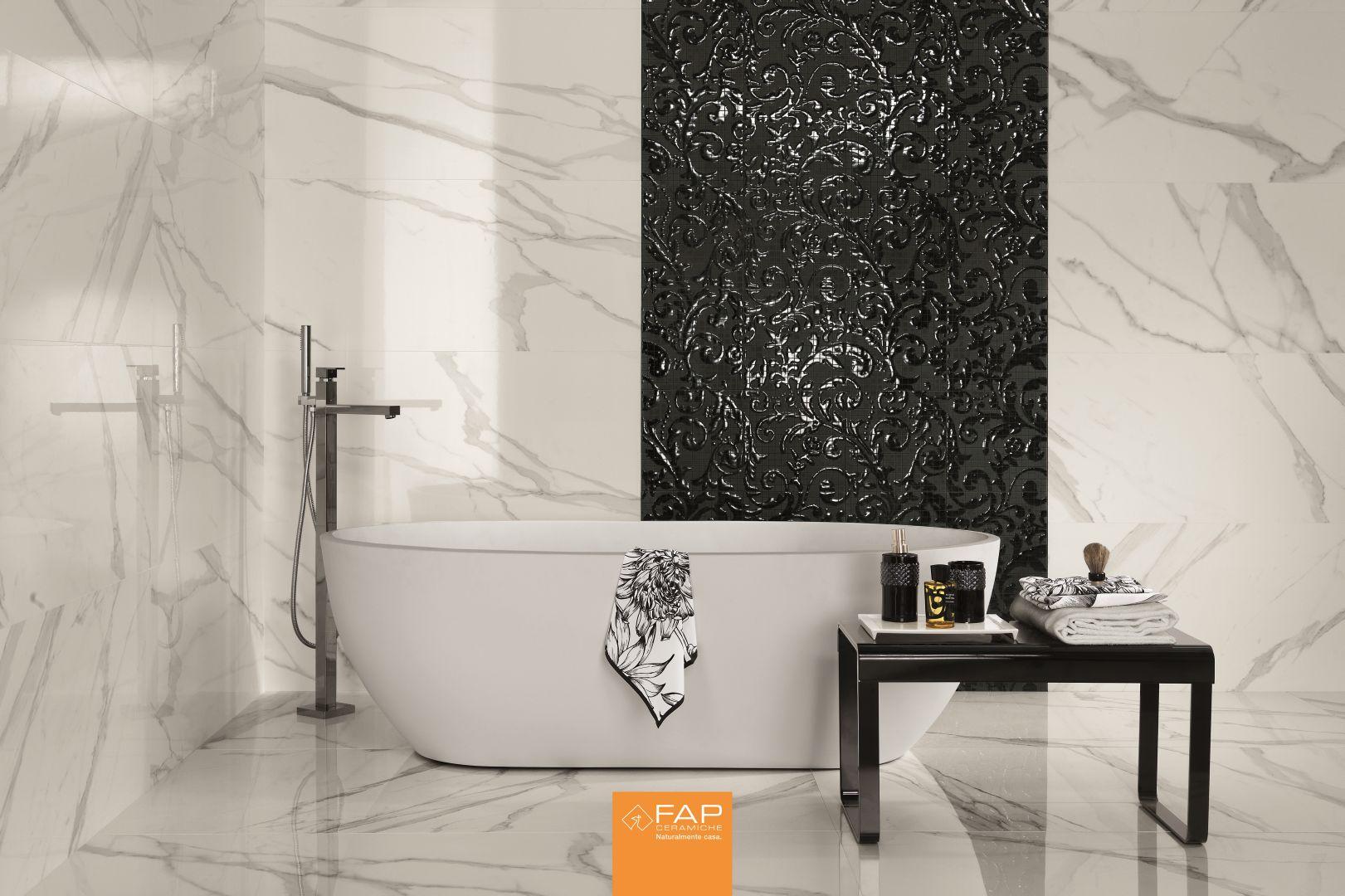 Baia amenajata cu faianta Roma Diamond