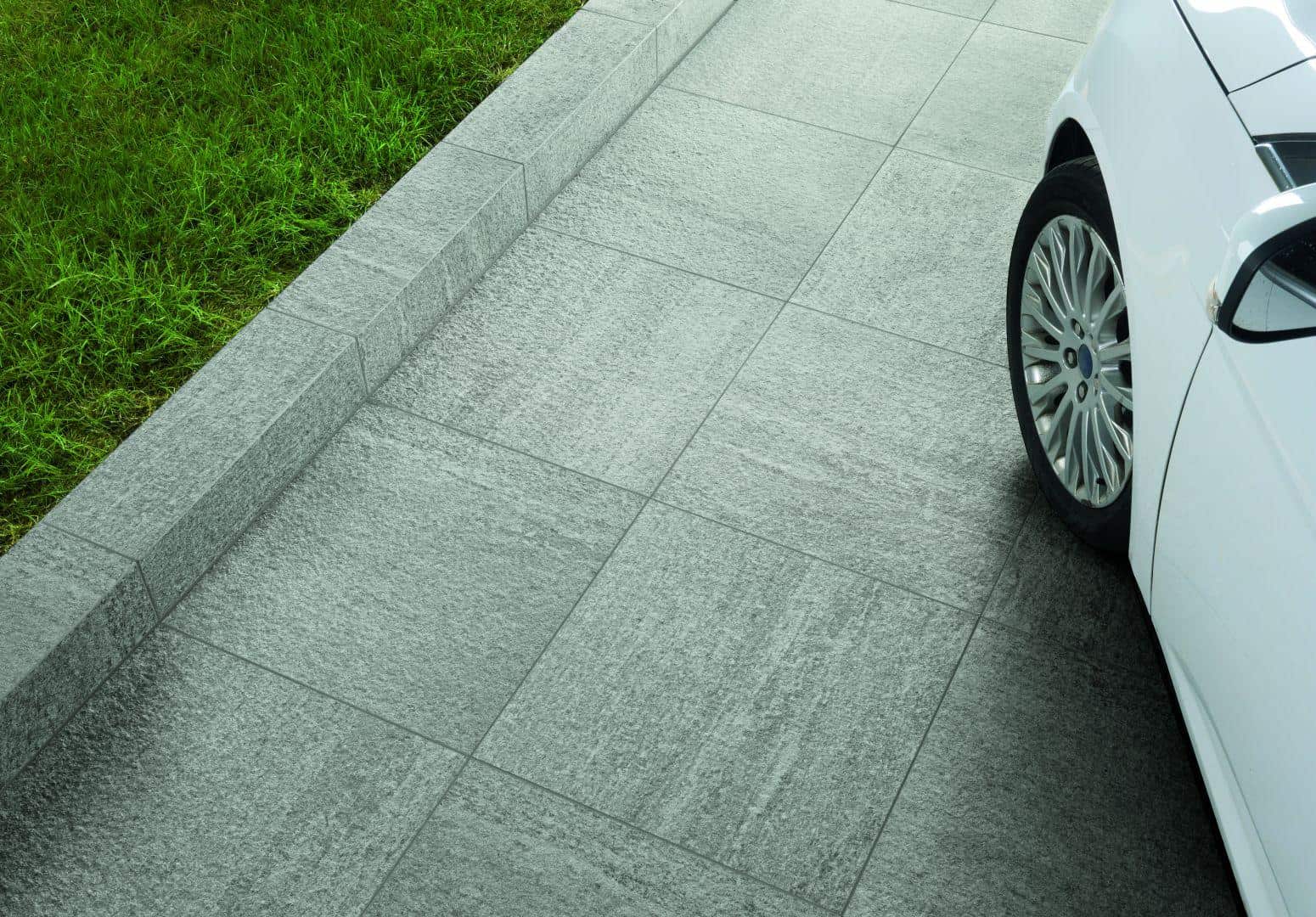 Gresie_portelanata_exterior_2cm