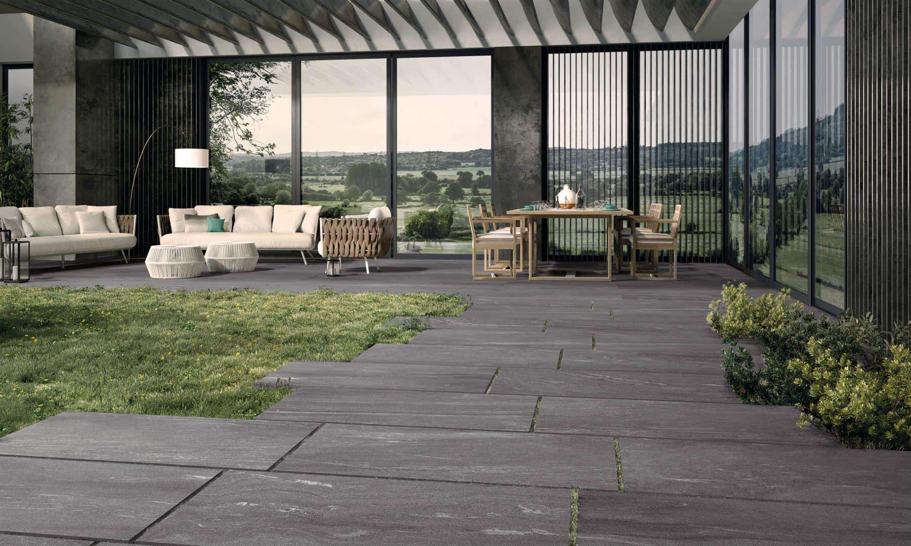 Terasa _amenajata_cu_gresie_2cm_grosime