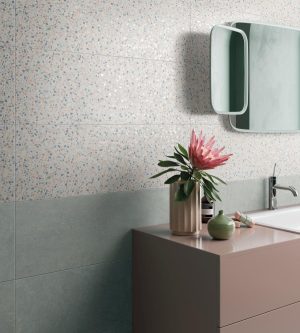 Detaliu decor faianta baie H.24 Gada