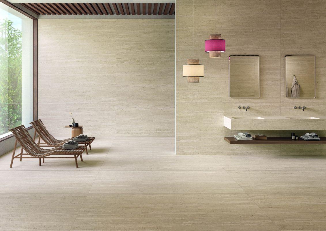 Baie cu gresie portelanata tip travertin Omnia
