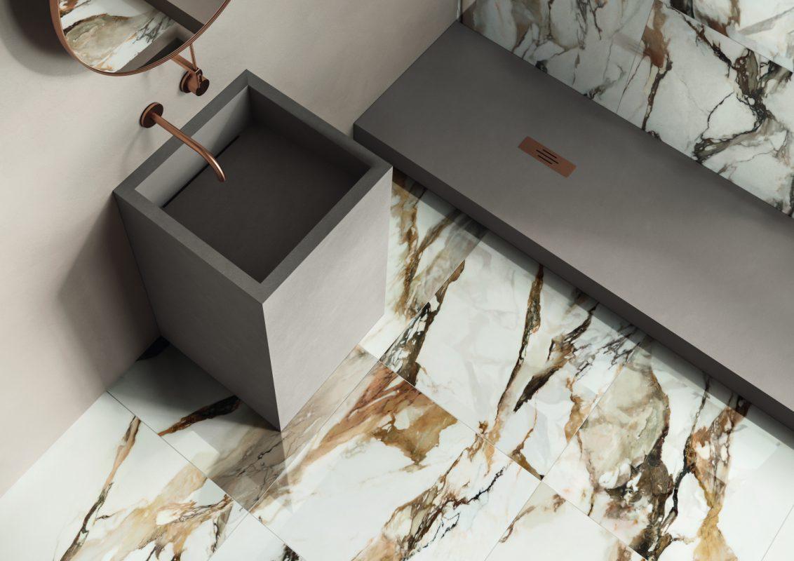 Pardoseala Baie cu Gresie tip Marmura Alba Oro