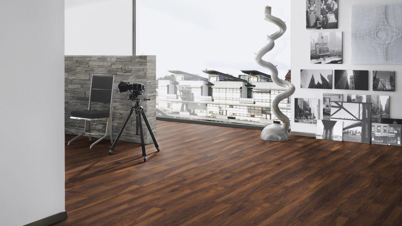 LH05 Parchet Laminat Chesnut Velvet Brown