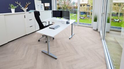 Parchet vinil LVT C02a Helsinki amenajare office model herrignbone