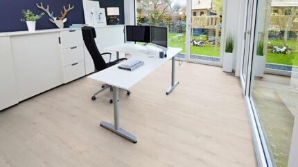 Parchet vinil LVT D08 Oak Danzig amenajare birou cu pardoseala vinil de la ter Hurne