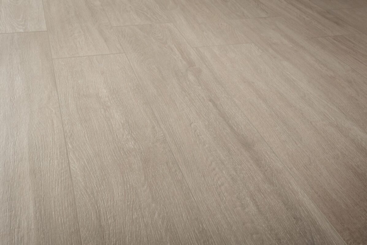 Gresie Aspect Lemn Amejanare Pardoseala Pub