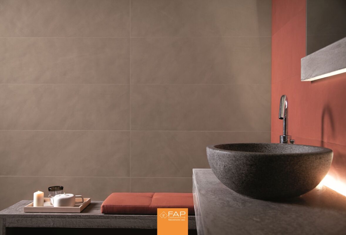 Baie Mare cu Faianta Colornow Fango si Gresie tip Parchet