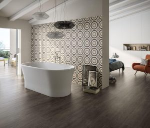 Gresie Portelanata tip Parchet Baie Mare cu Cada