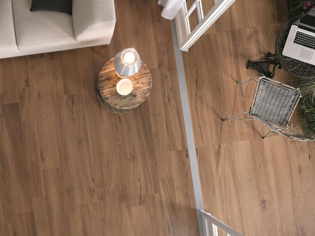 Gresie Portelanata tip parchet Evoke Brown