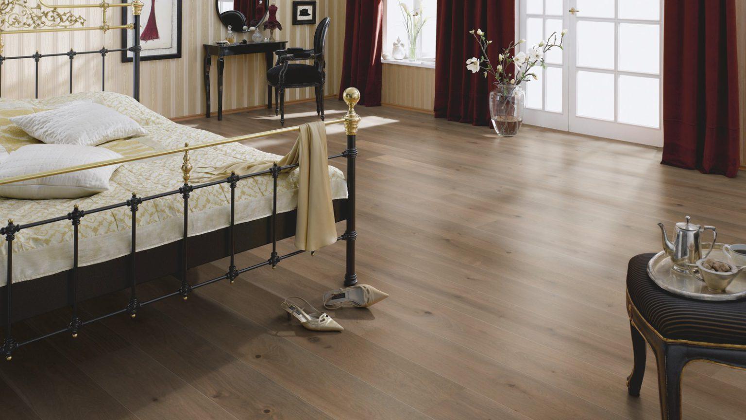 Parchet Triplustratificat Stejar Terra Brown L04