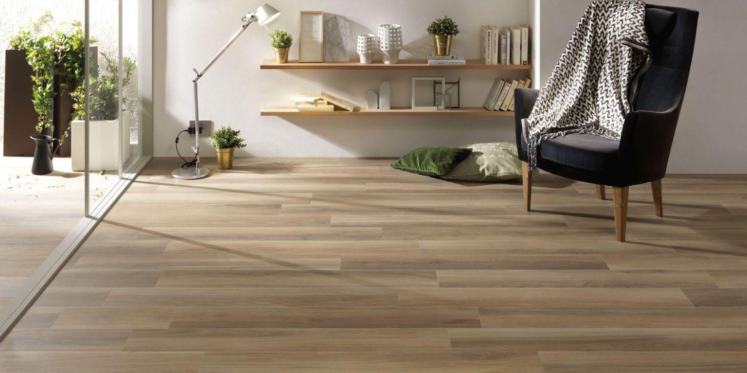 Living cu Gresie tip Parchet Natural Appeal Blonde