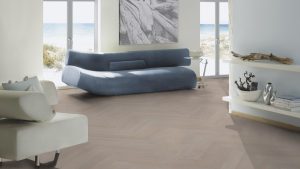 Living cu Parchet Stratificat Herringbone M03
