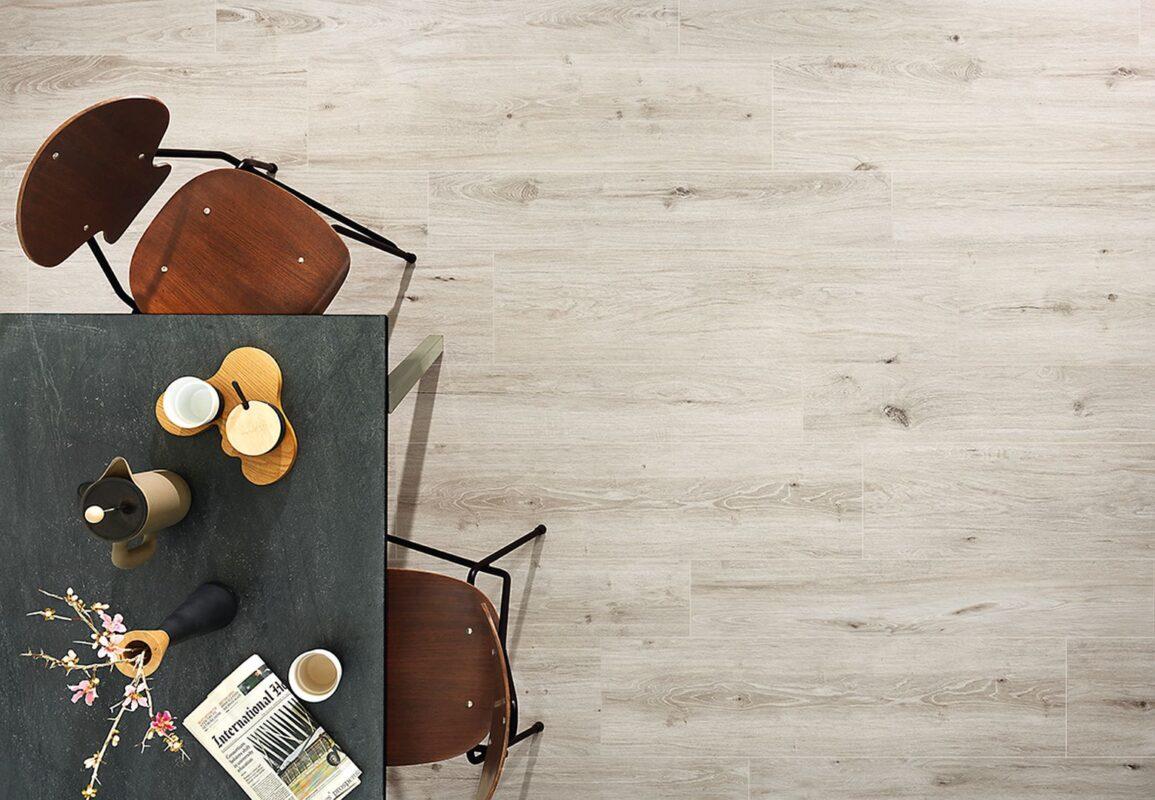 Gresie Portelanata tip Parchet Eiche Alpin Bucatarie