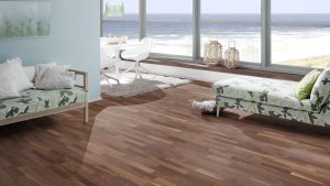 Parchet Triplustratificat Nuc 3S Lacuit U10