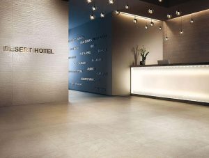 Amenajare Receptie Hotel cu Gresie Bej Desert