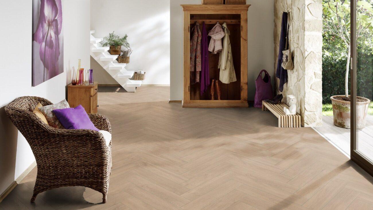 LY01 Parchet Laminat Herringbone Oak Apartment