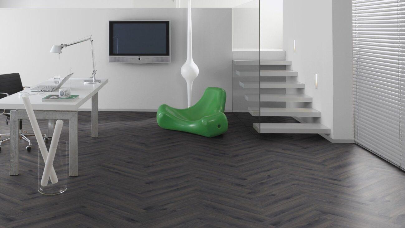 Pardoseala cu Parchet Laminat Herringbone Oak Penthouse