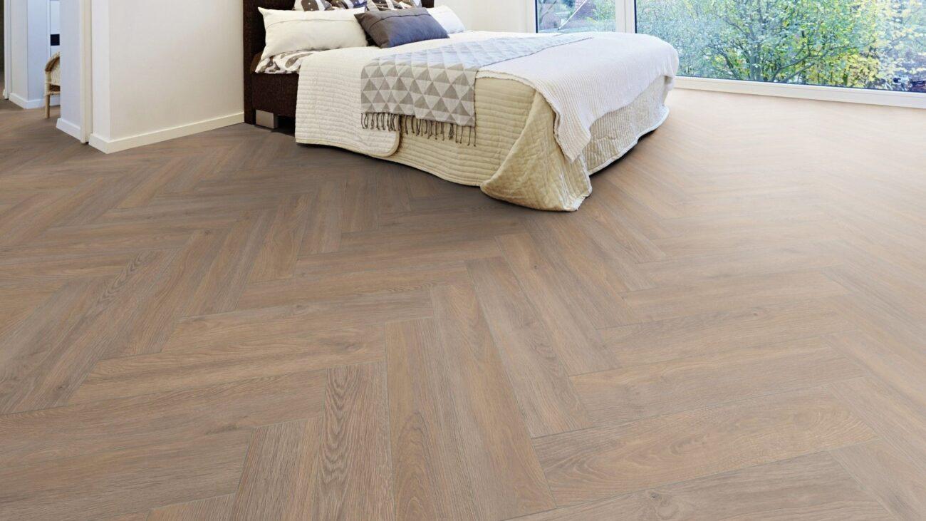Pardoseala cu Parchet Laminat Herringbone Oak Fort