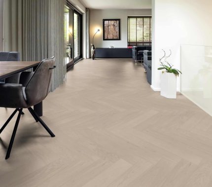 Pardoseala cu Parchet herringbone hibrid Hywood Stejar Veluwe