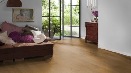 Parchet hibrid Hywood Stejar Z10a Val Cama 2197x233x11mm amenajare dormitor modern