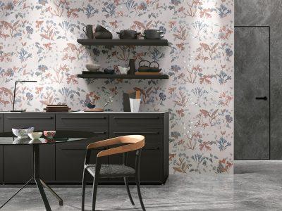 Bucatarie cu placi de faianta decorate fap decomore cucina flower romance