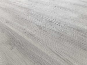 Parchet SPC Stejar Alaskan Amaron Wood 5mm detaliu placa