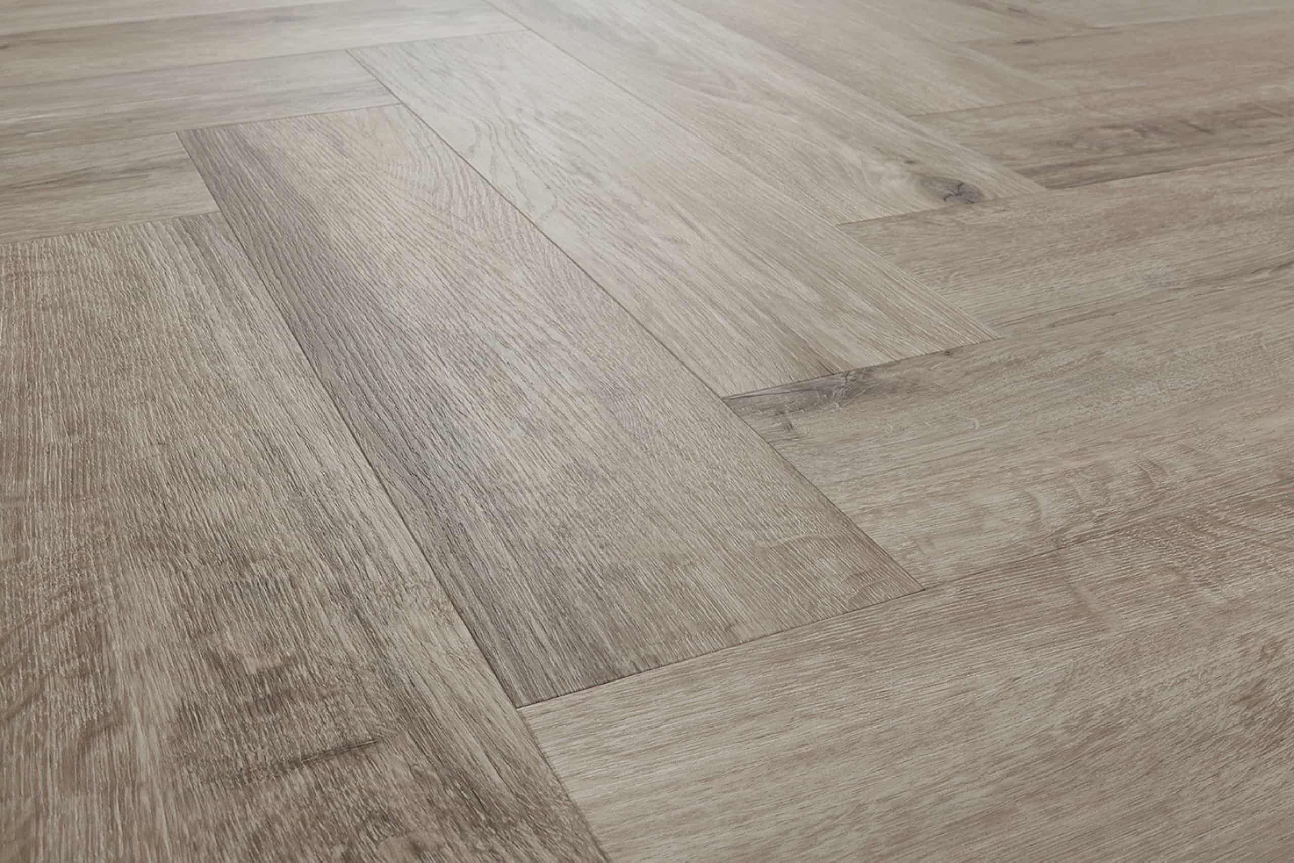 Parchet-SPC-amaron-herringbone-stejar- medicci – 5mm-Gada-Ceramic- detaliu