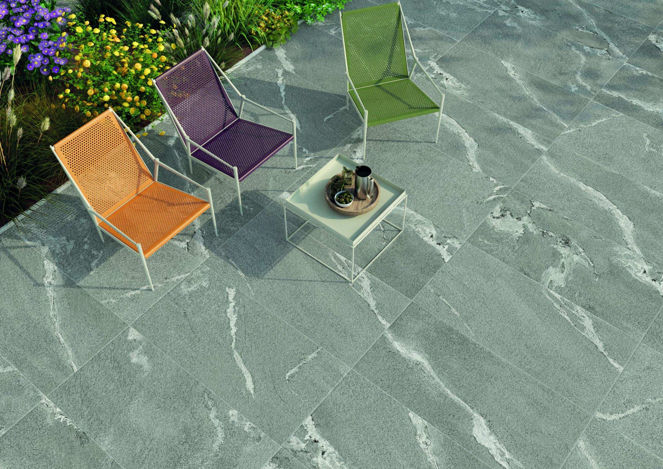 Terasa-cu-gresie-portelanata-tip-piatra-Keope Percorsi Frame_gneiss_grey_Gada-Ceramic Gresie terasa exterior