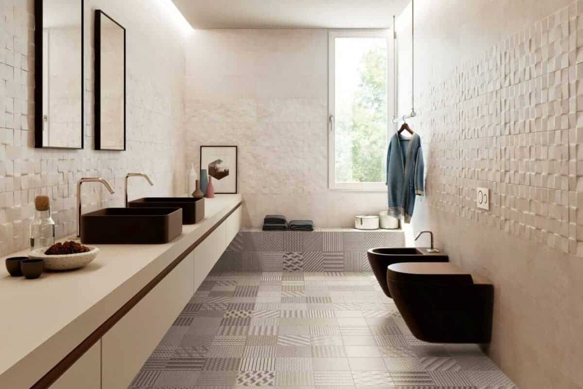 Baie cu faianta aspect piatra