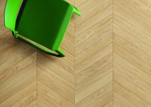 Amenajare living modern cu gresie tip parchet Journey Keope Ceramiche detaliu