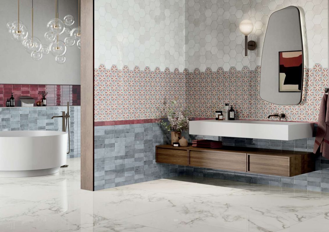 Faianță interior placi mici Small Grey Prune White amenajare baie moderna
