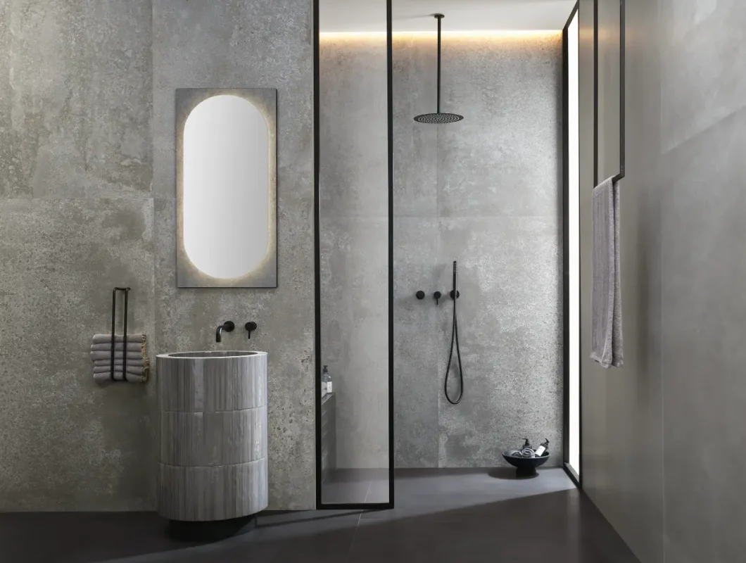 Baie-cu-placi-mari-de-faianta-FAP-COLOR-MOOD-80x160cm-Gada-Ceramic