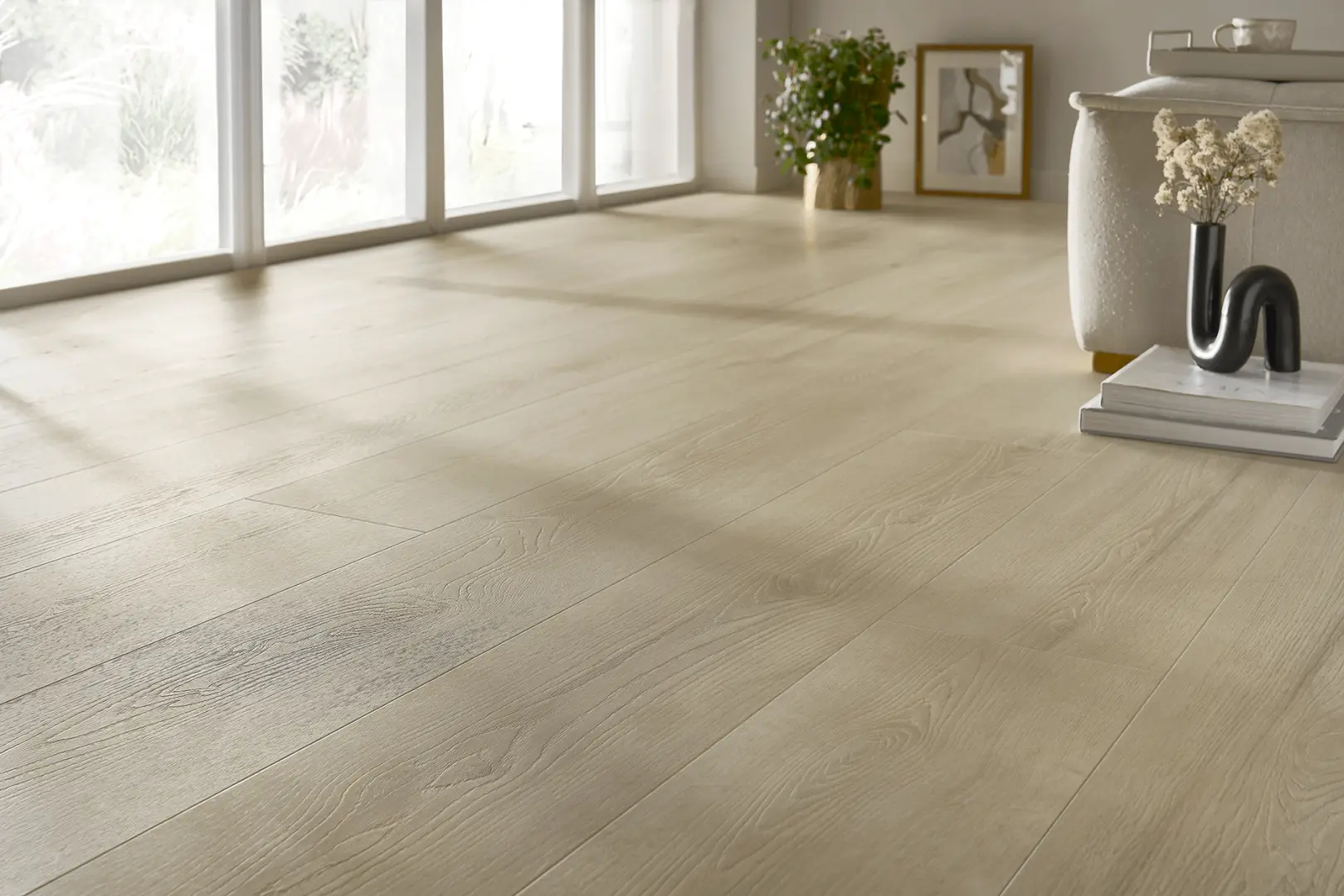 Living-cu-parchet-SPC-arbiton-amaron-superiore-eir-stejar-charlotte-5mm-Gada-Ceramic Parchet SPC Amaron Superiore Charlotte