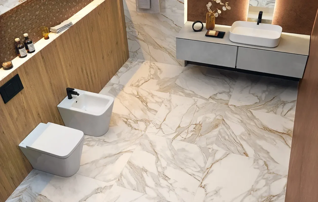 Detaliu-pardoseala-gresie-portelanata-tip-marmura-FAP_ROMASTONE_Gada-Ceramic